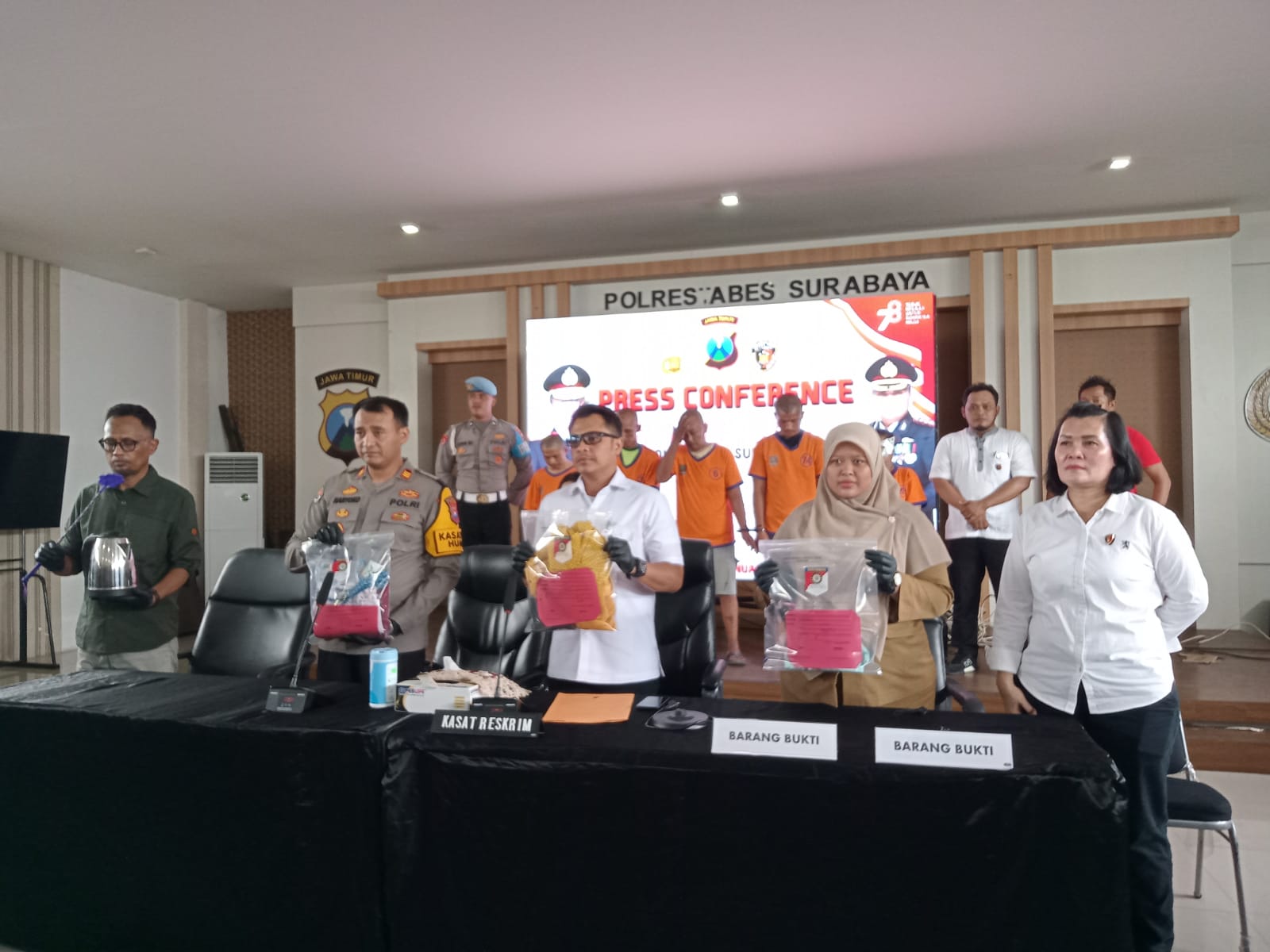 Tega Bapak Paman dan Kakak di Surabaya, Pelajar SMP Jadi Korban Pencabulan