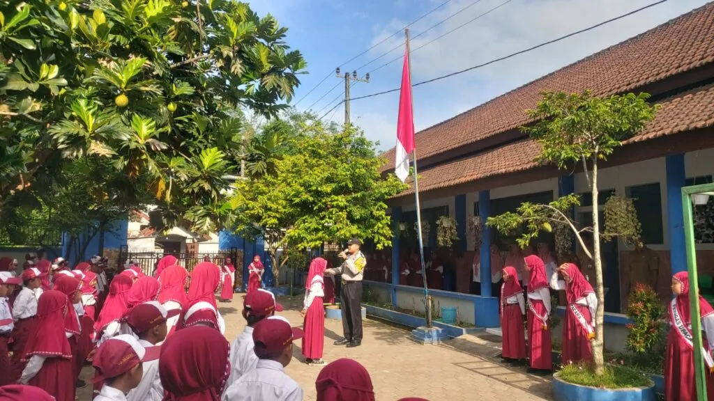 Polres Malang Gencar Sosialisasi Anti-Narkoba melalui Program "Police Goes to School"