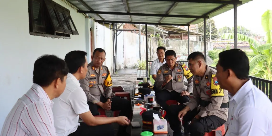 Kapolres Lumajang Galang Sinergi Dalam "Coffe Morning" untuk Jaga Kamtibmas Jelang Pemilu 2024
