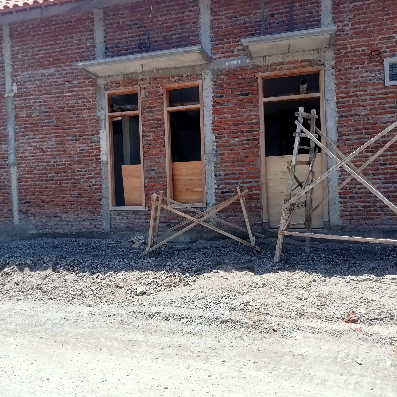 APH Layak Lakukan Penyelidikan Atas Dugaan Penyerobotan Lahan Pengairan di Desa Genjeng Untuk Rumah Mewah Pribadi