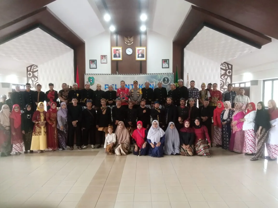 Oganisasi Perkumpulan S-4 Sunda Simpay Seuweu Siwi Siliwangi Kabupaten Bengkayang Resmi di Lantik