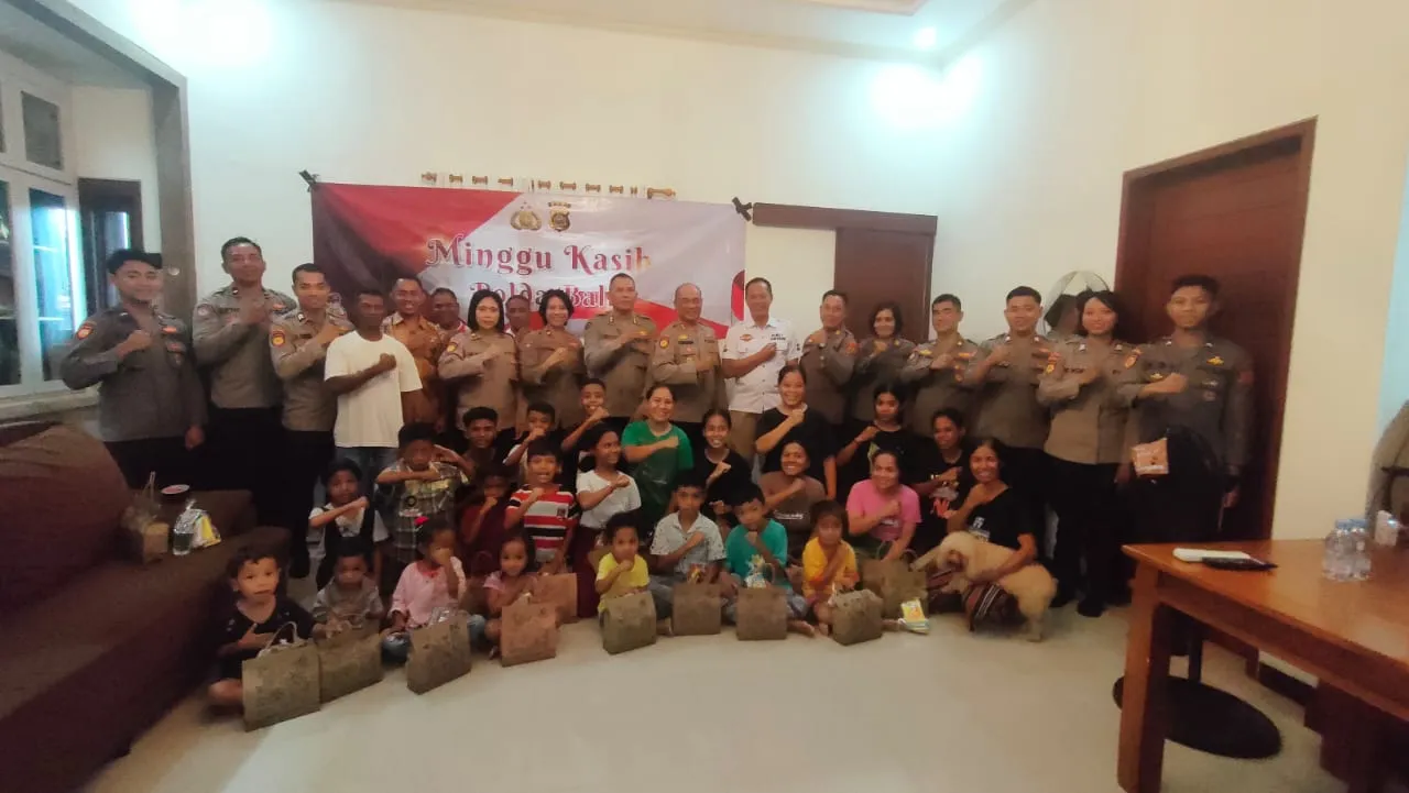 Gelar Minggu Kasih, Polda Bali Beri Pemahaman Berlalu-lintas Yang Baik Kepada Masyarakat