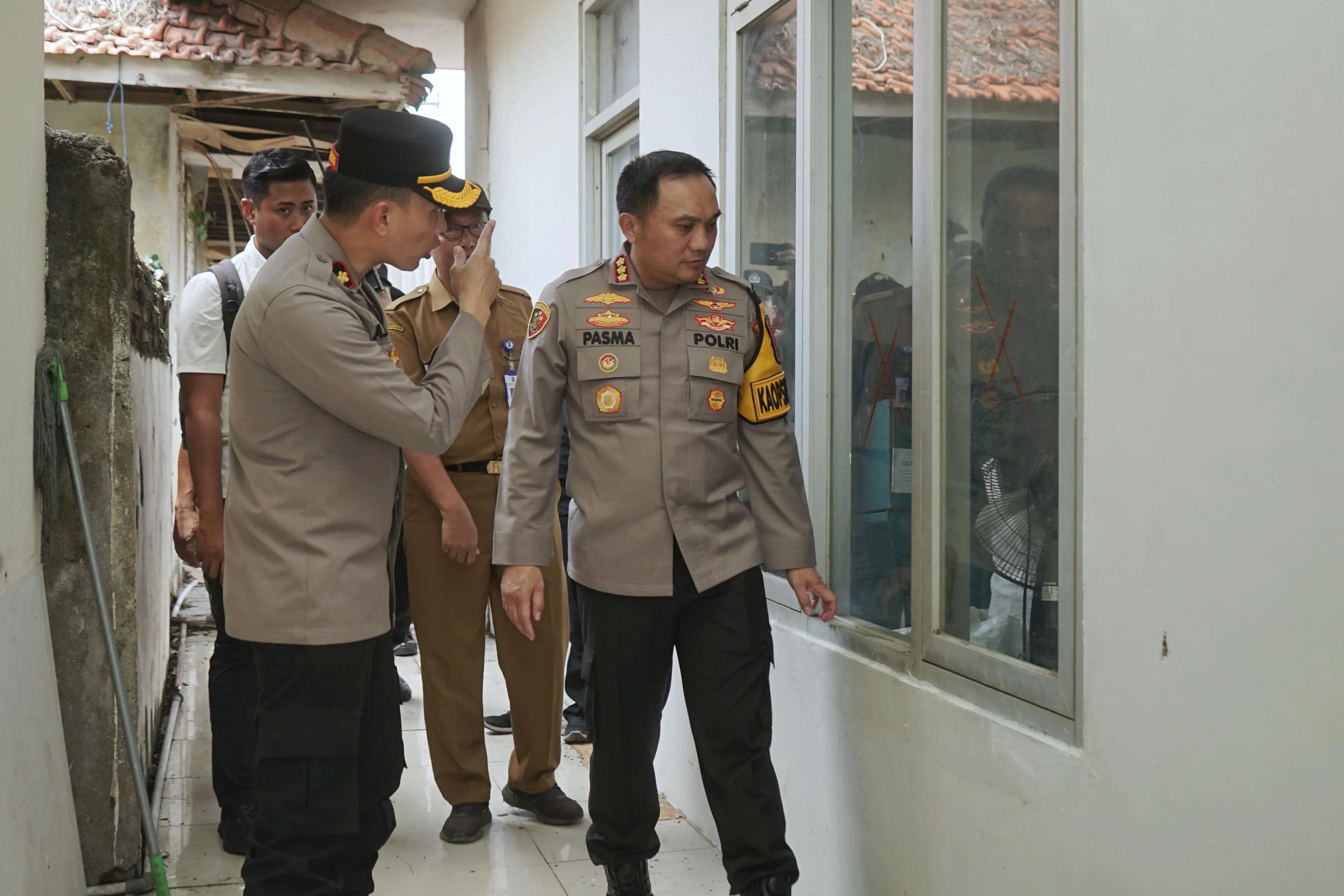 Polrestabes Surabaya Sidak Pengecekan Gudang Logistik KPU dan PP