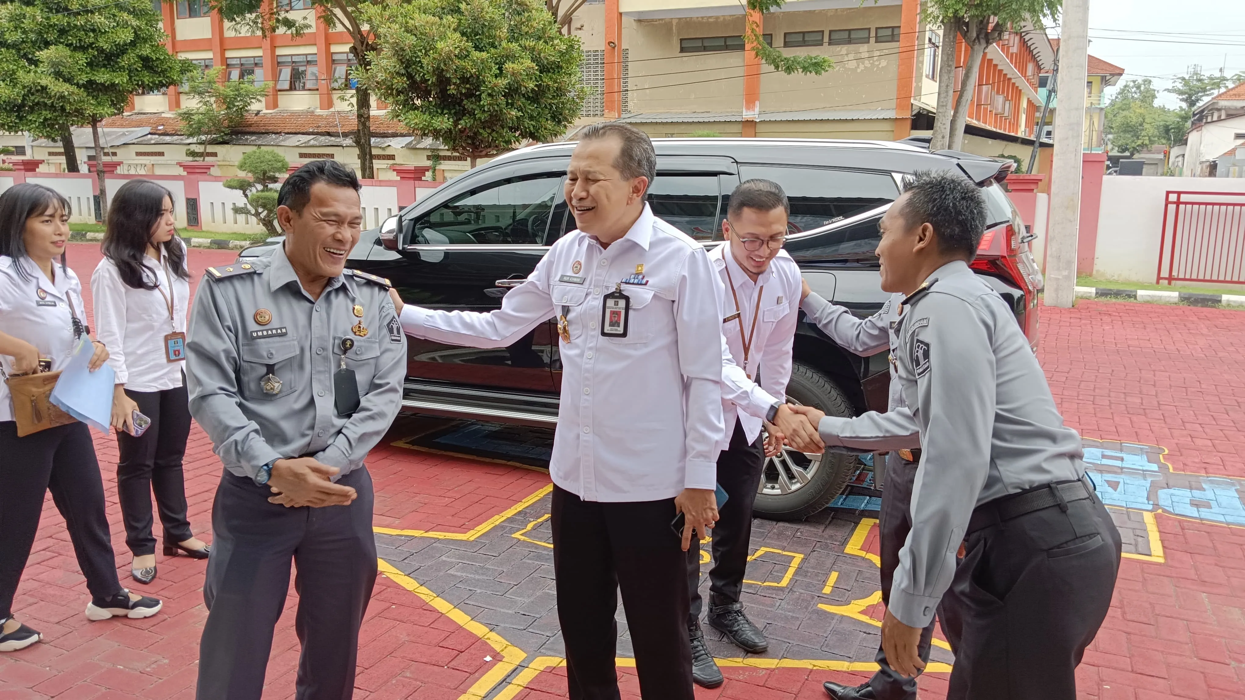 Kordinasi Kesekretariatan MPD, Kadiv Pelayanan Hukum dan Ham Kanwil Jatim Kunjungi Lapas Narkotika Pamekasan