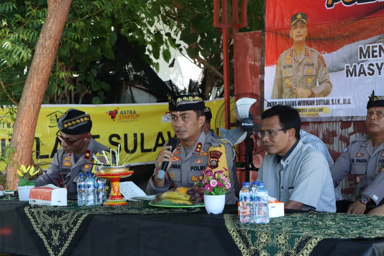 Kapolres Buleleng Gelar Jumat Curhat Dalam Menyerap dan Menerima Aspirasi Masyarakat Desa Patas Kecamatan Gerokgak