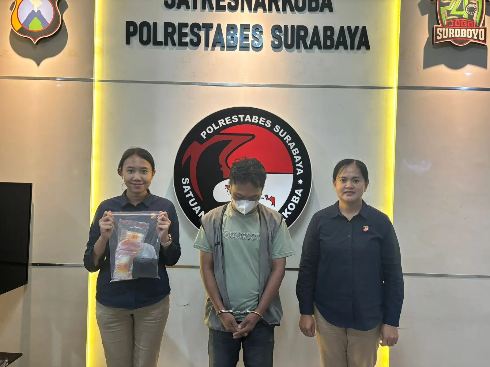 Warga Tembok Dukuh Kedapatan Barang Haram Berhasil Dibekuk Satresnarkoba Polrestabes Surabaya 