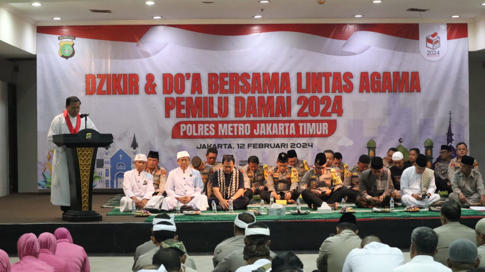 Dzikir dan Doa Bersama Lintas Agama Pemilu 2024 Yang Damai Polres Metro Jakarta Timur