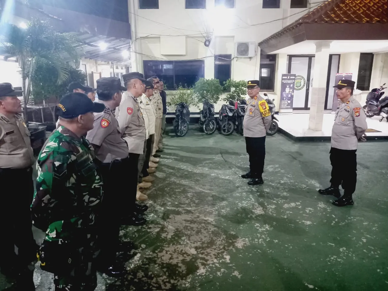 Cipta Kondisi Patroli Bersama 3 Pilar Dalam Rangka Antisipasi Guantibmas di Wilayah Duren Sawit
