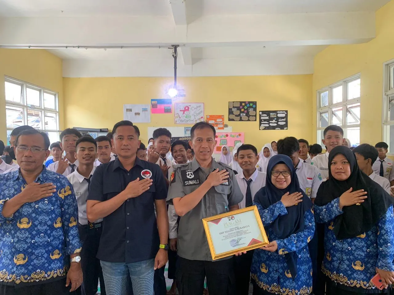 Cegah Peredaran Narkoba, Polres Pelabuhan Tanjung Perak Gelar Sosialisasi di Sekolah
