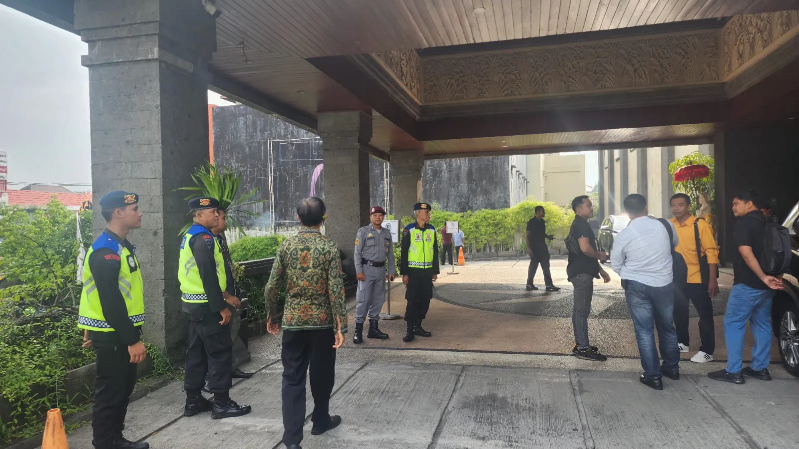 Kembali Giatkan Patroli Satgas OMB Agung 2024 Laksanakan Pengamanan Sidang Pleno Penetapan Suara Saat Patroli