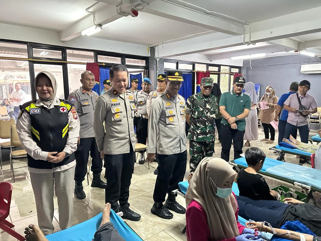 Kapolres Hadiri Donor Darah di Rusun Albo Cakung Barat