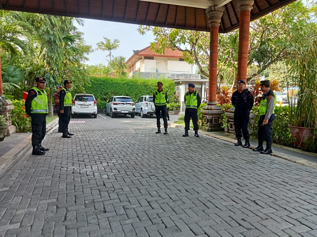 Satgas OMB Polda Bali Amankan Sidang Pleno Tingkat Kota Denpasar