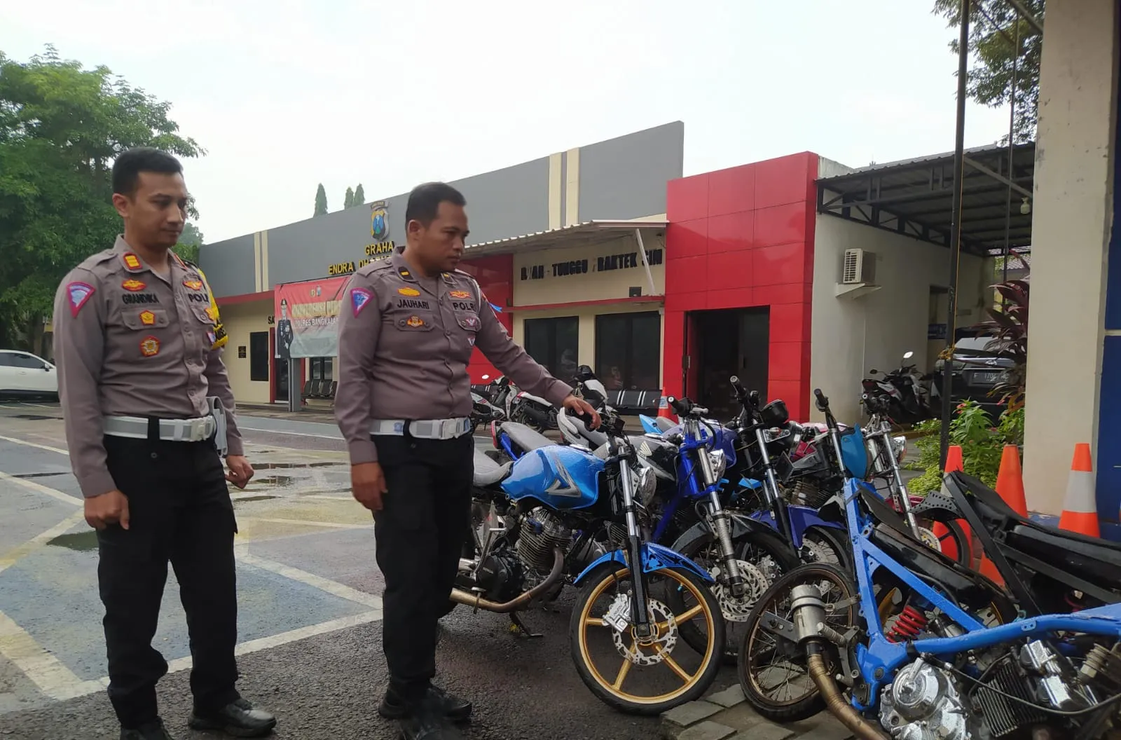 Delapan Motor Balap Liar Diamankan dari Balap Liar, Satlantas Polres Bangkalan Periksa 6 Remaja