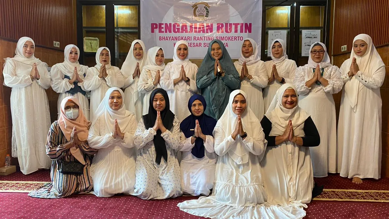 Sambut Bulan Ramadhan Bhayangkari Polsek Simokerto Adakan Pengajian : Salah Satu Golongan Masuk Surga