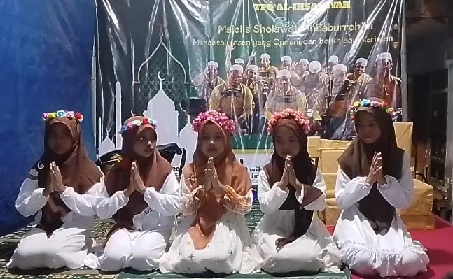 TPQ AL-Ihsaniyah Adakan Acara Imtihan Sekaligus Pemberian Hadiah Kepada Murid