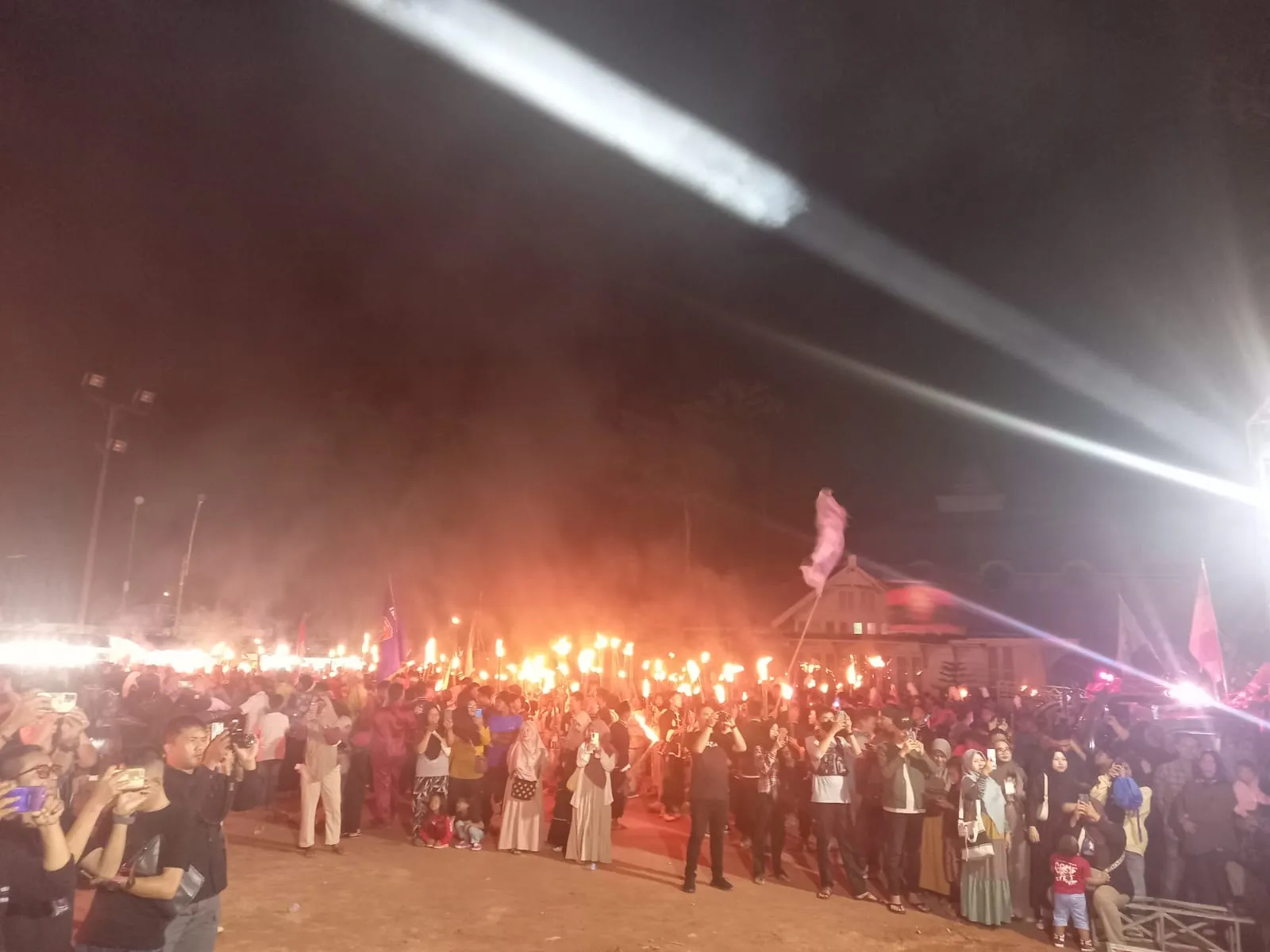 Pawai Obor dan Lentera Sambut Bulan Suci Ramadhan di Kota Singkawang Berlangsung Aman dan Meriah
