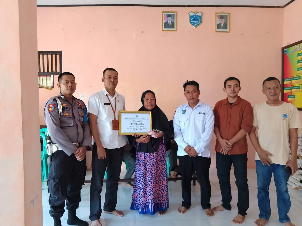 Penyaluran BLT-DD Tahap 1 Tahun 2024 Desa Pagelaran