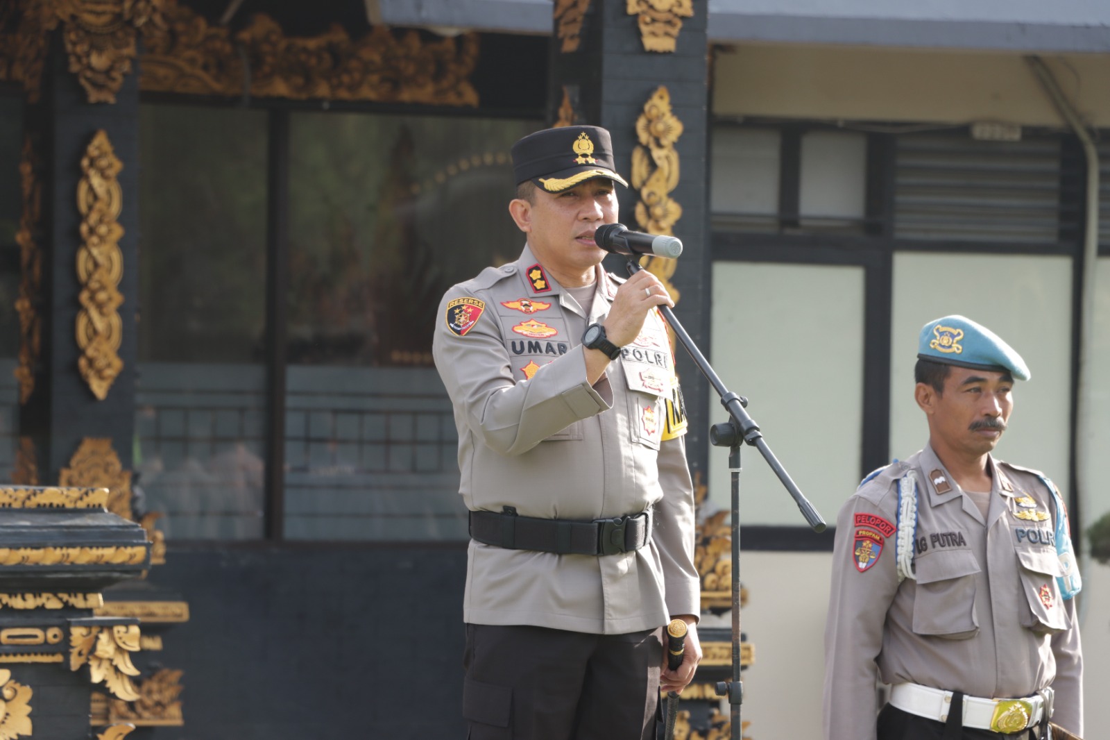 Kapolres Klungkung Apel Jam Pimpinan Tekankan Tingkatkan Kewaspadaan Saat Bertugas