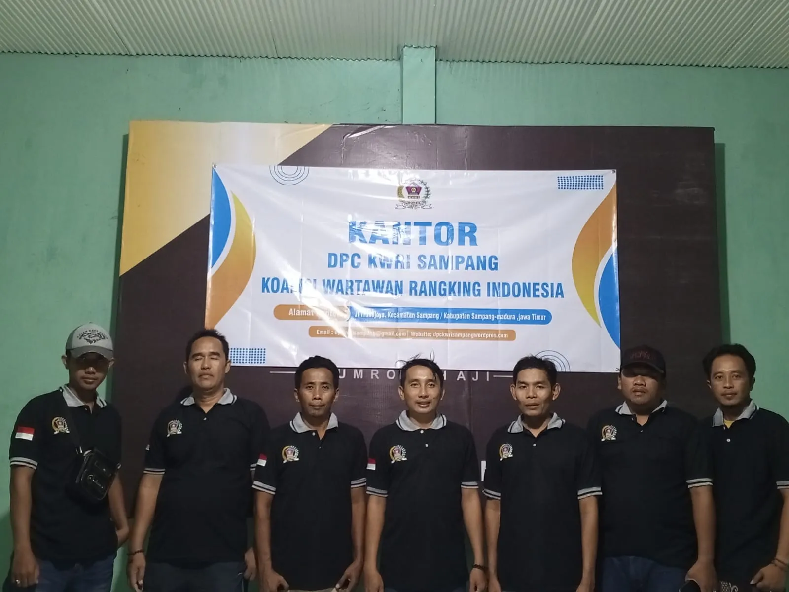 Buka Puasa Bersama Sekaligus Peresmian Kantor DPC KWRI Sampang