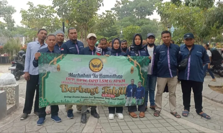Presiden G APKM Serta Jajaran Pengurus, Bagikan 1000 Takjil Gratis