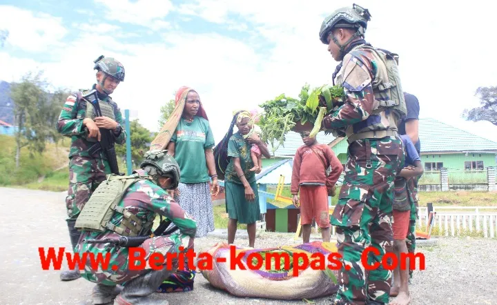 Prajurit Condromowo Sapa Dengan ROSITA: Borong Hasil Tani Sayur Mama Papua