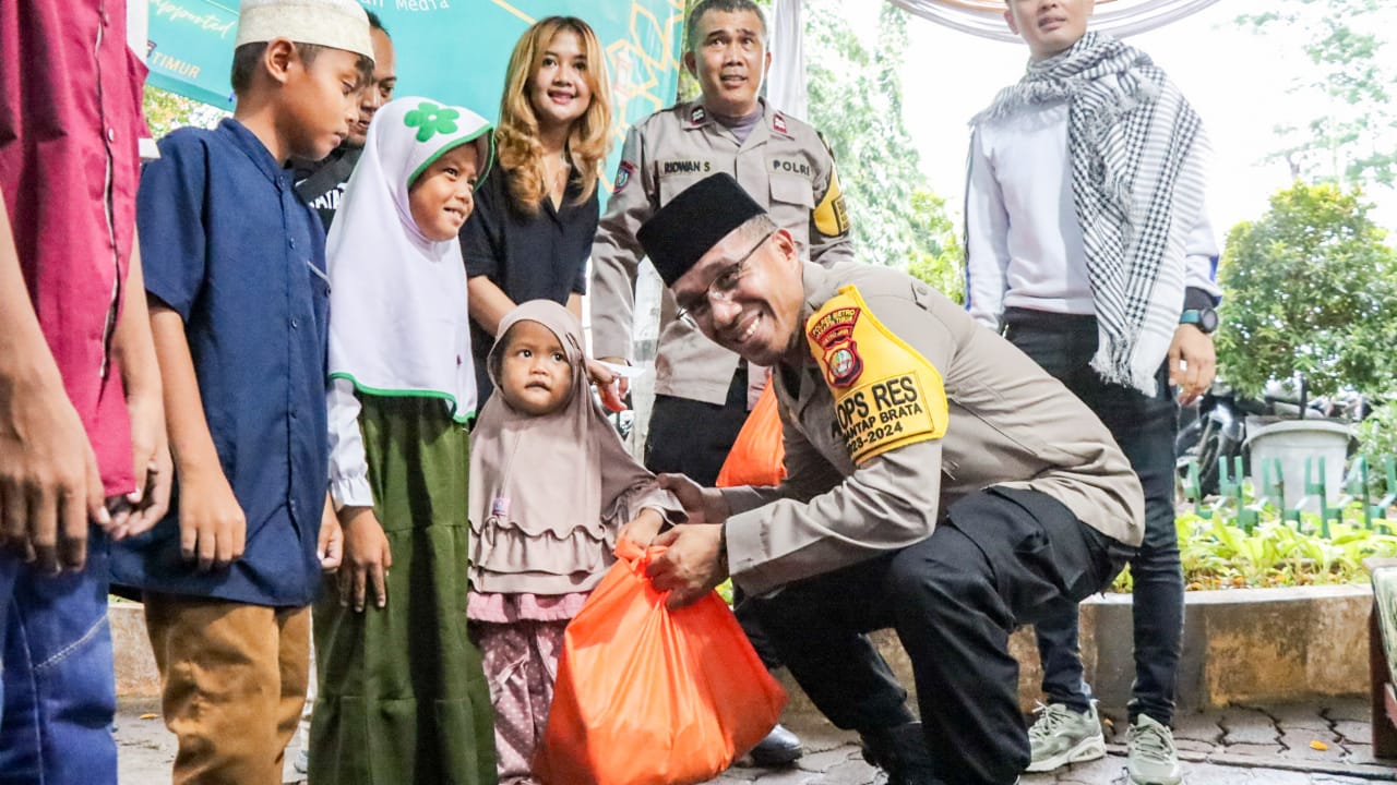 Kapolres Buka Puasa Bersama Dengan Pokja Wartawan Jakarta Timur " Pena Timur" dan Santunan Anak Yatim