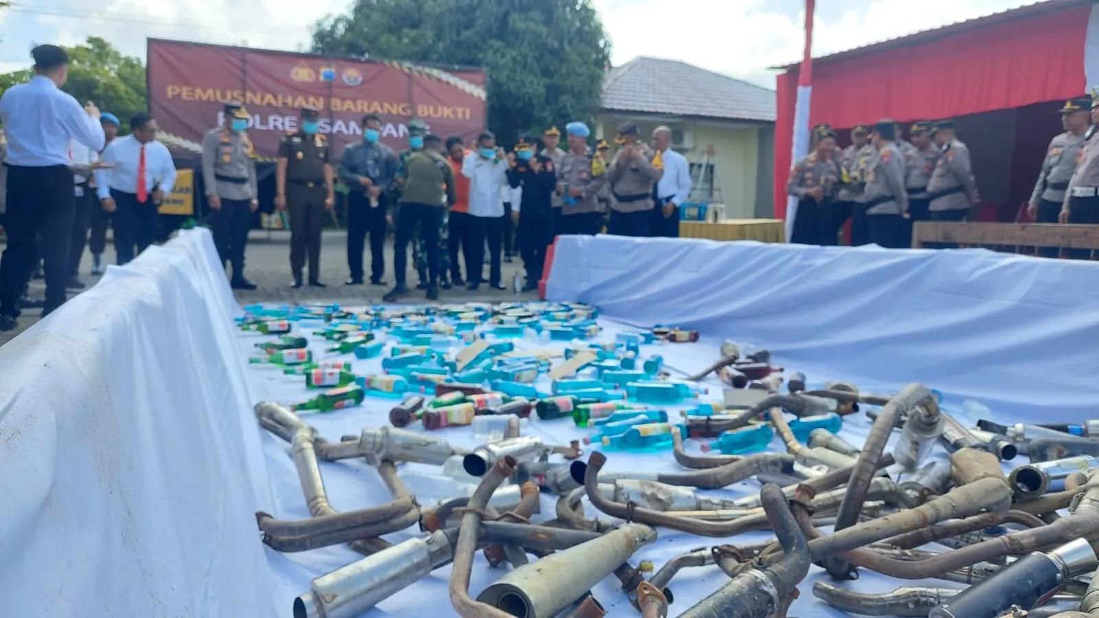 Pemusnahan Barang Bukti Oleh Polres Sampang Hasil Operasi Pekat Semeru 2024