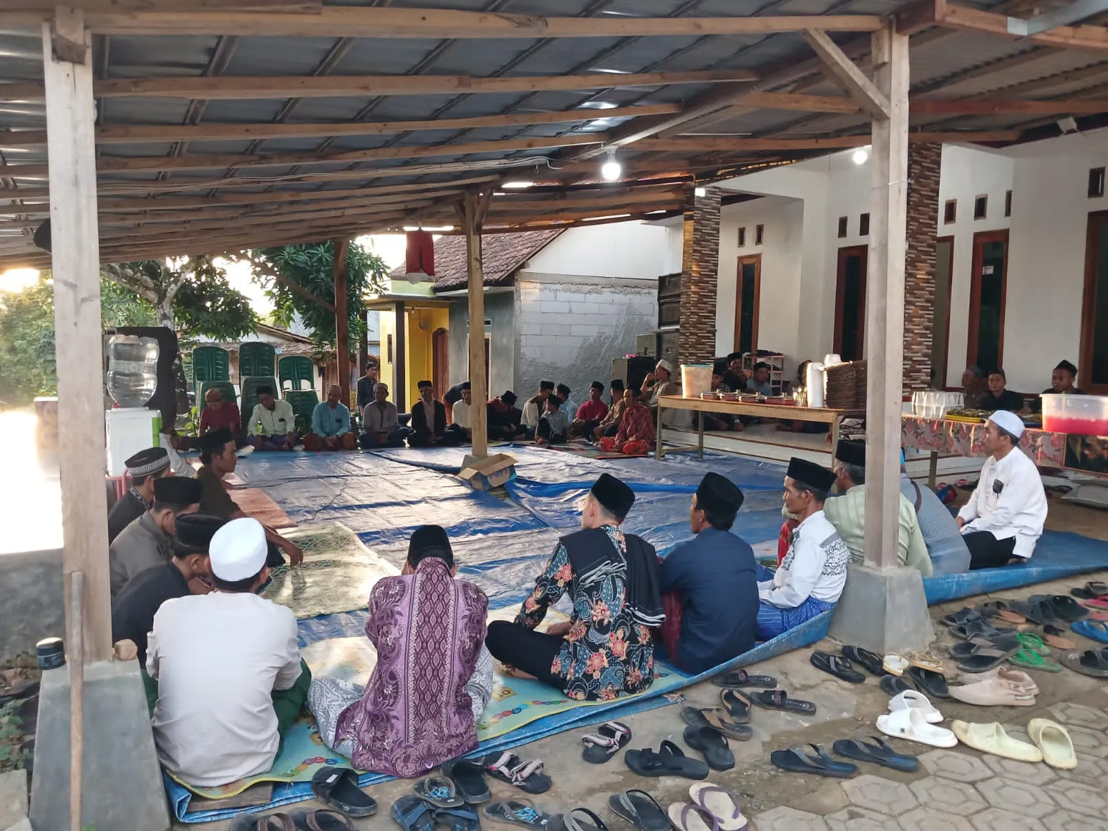 Jelang Idul Fitri, Kades Cijaralang, Adakan Bukber Dengan Para Tokoh Agama dan Masyarakat