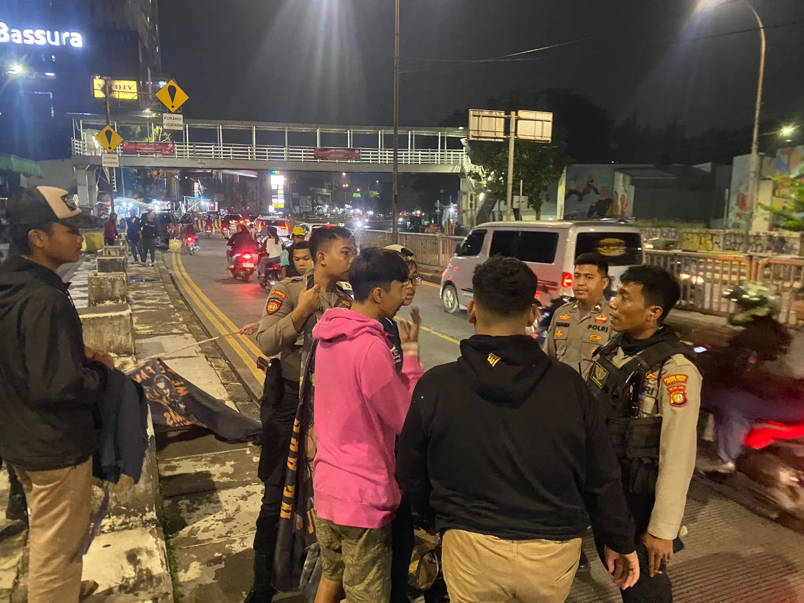 Tim TP3 Polres Metro Jaktim Amankan Remaja Yang Konvoi di Malam Takbir