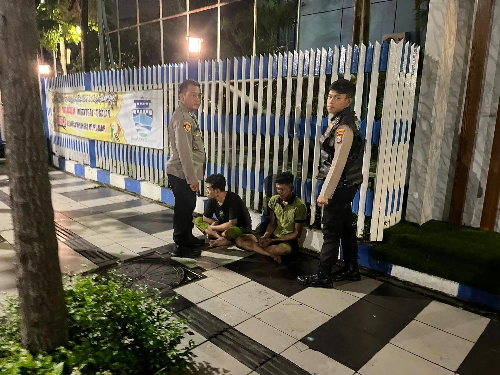 Tiga Pelaku Pencuri Kabel Fiber Optik di Surabaya Dibekuk Polisi