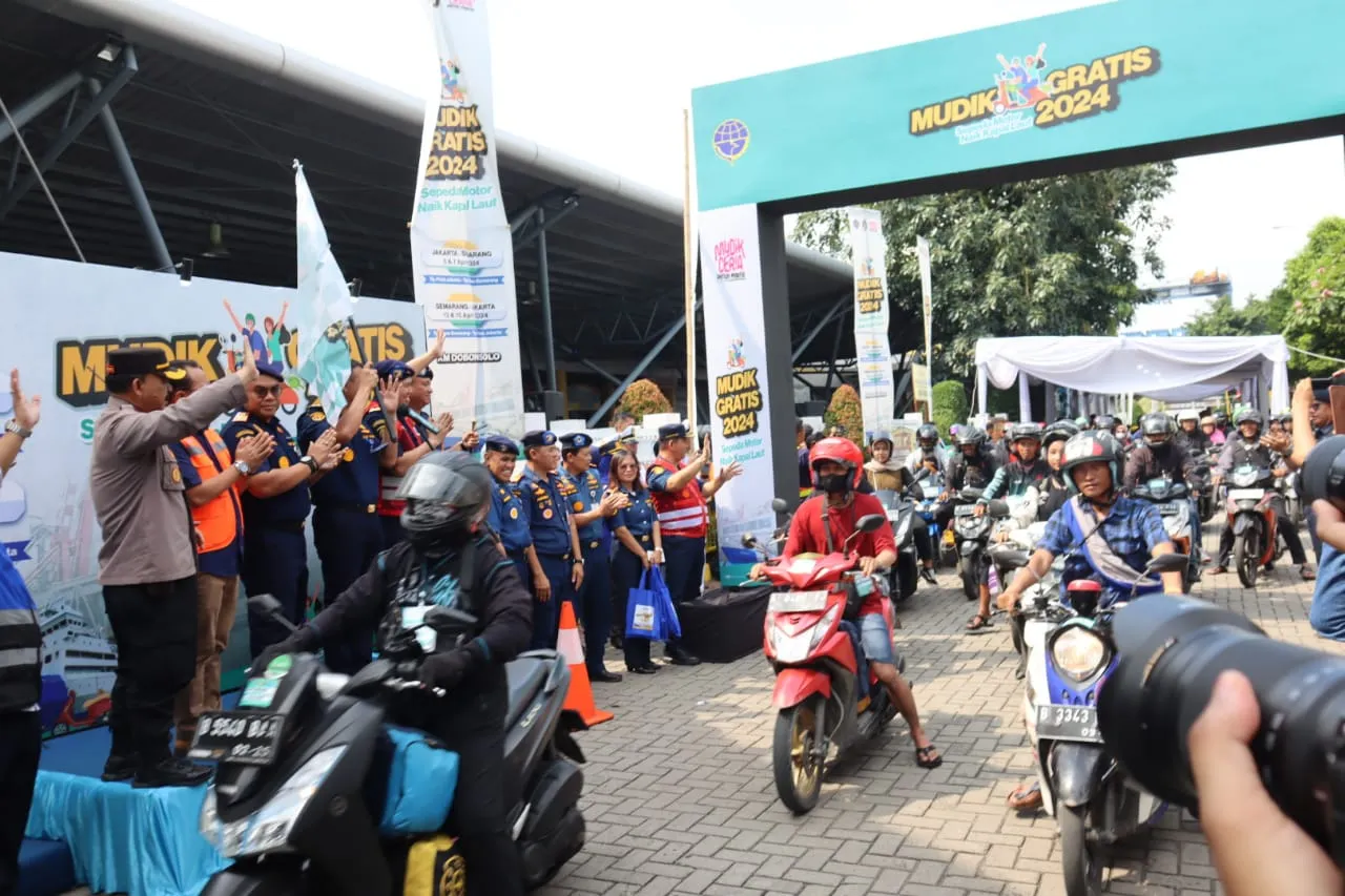 Polres Pelabuhan Tanjung Priok Lakukan Giat Pengamanan Arus Mudik Gratis Sepeda Motor
