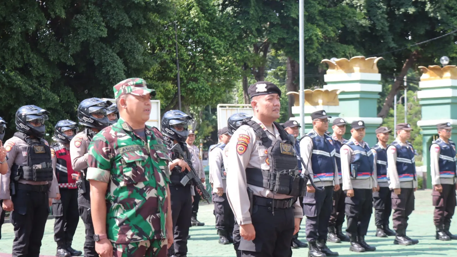 Patroli Bersama TNI-Polri Amankan Wilayah Jakarta Timur Yang kondusif