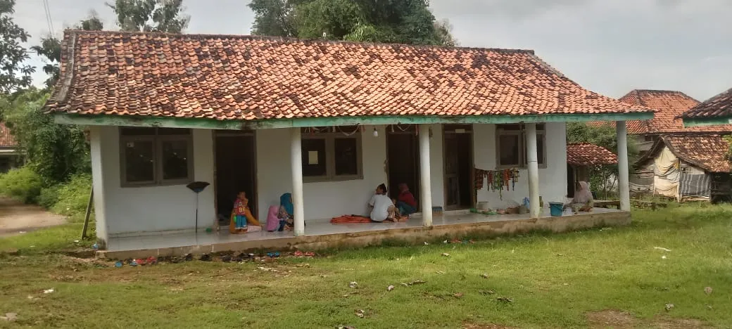 Miris, Kegiatan Belajar Mengajar Madrasah Nurul Jennah Masih Menumpang di Mushallla