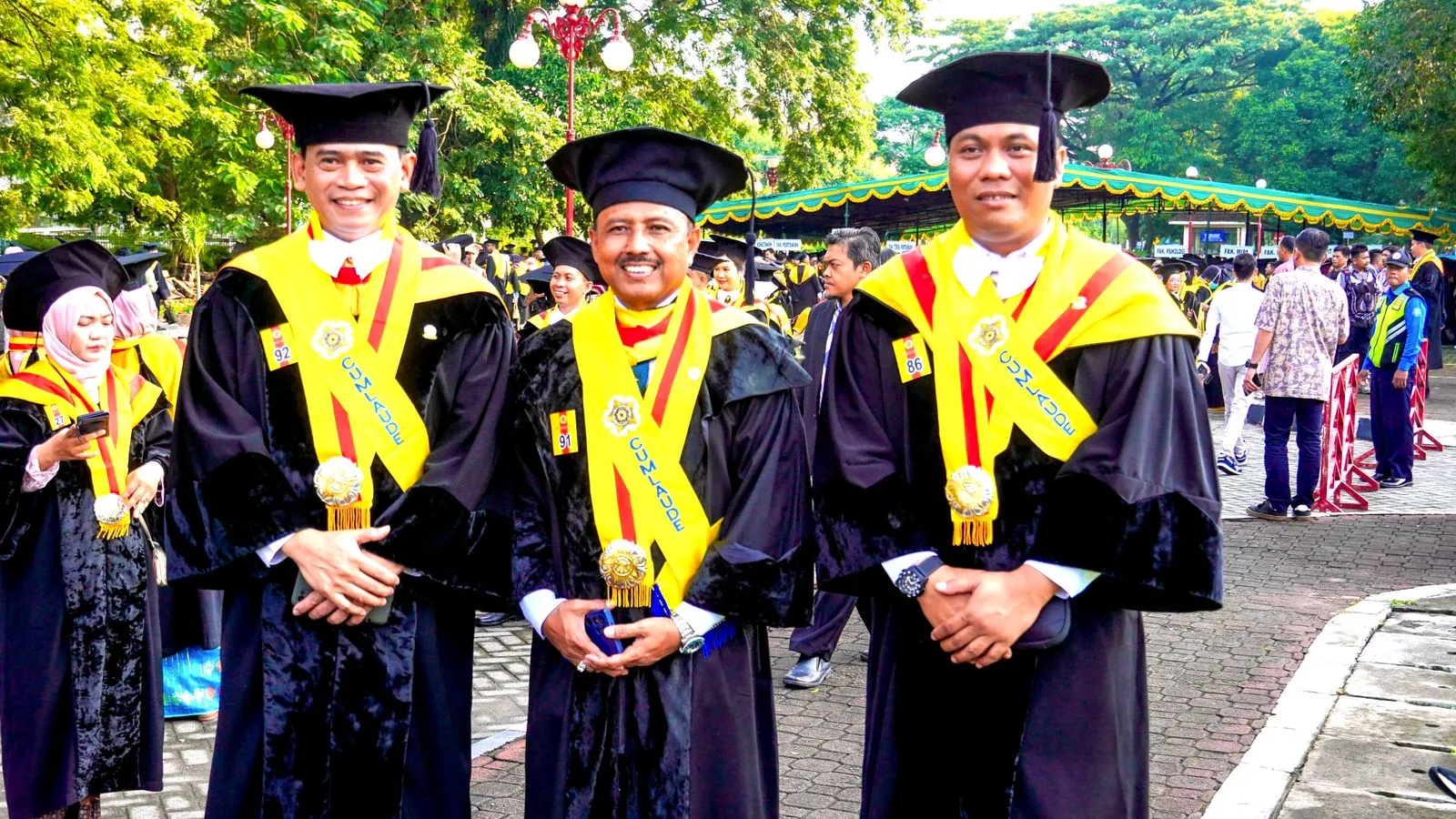 Ukir Prestasi Lagi, Tiga Perwira TNI AD Raih Cumlaude Gelar Doktor di Universitas Gajah Mada