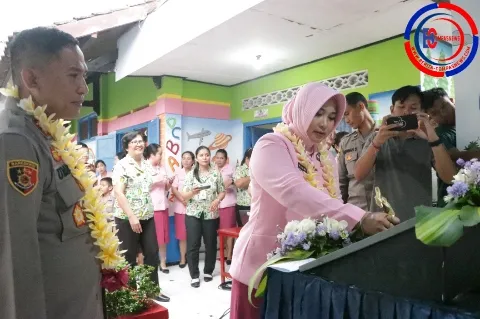 Resmikan Ruang English Corner, Kapolres Klungkung Dorong Bahasa Inggris di TK Kemala Bhayangkari