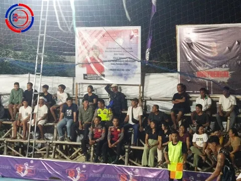 Gemuruh Pertandingan dan Keamanan, Polsek Nusa Penida Amankan Turnamen Bola Voli Putra Karana The Angkal Cup IV 2024
