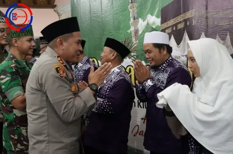 Semangat Menuju Tanah Suci, Kapolres Klungkung Hadiri Pelepasan Jemaah Haji