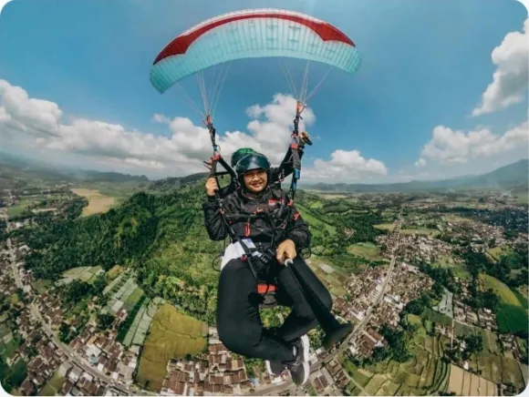 Banyuwangi Menjadi Tuan Ruah Kejuaraan Paralayang Internasional
