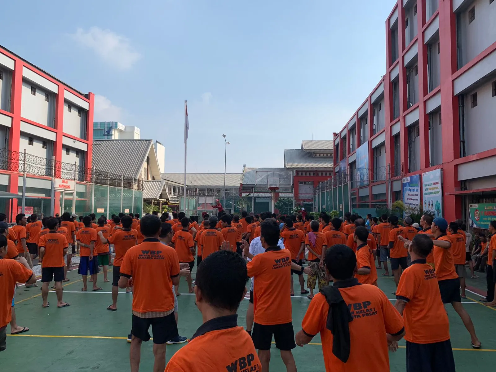 Jumat Sehat,Senyum Semangat : Kegiatan Rutin Untuk Jaga Kesehatan dan Kebugaran Warga Binaan
