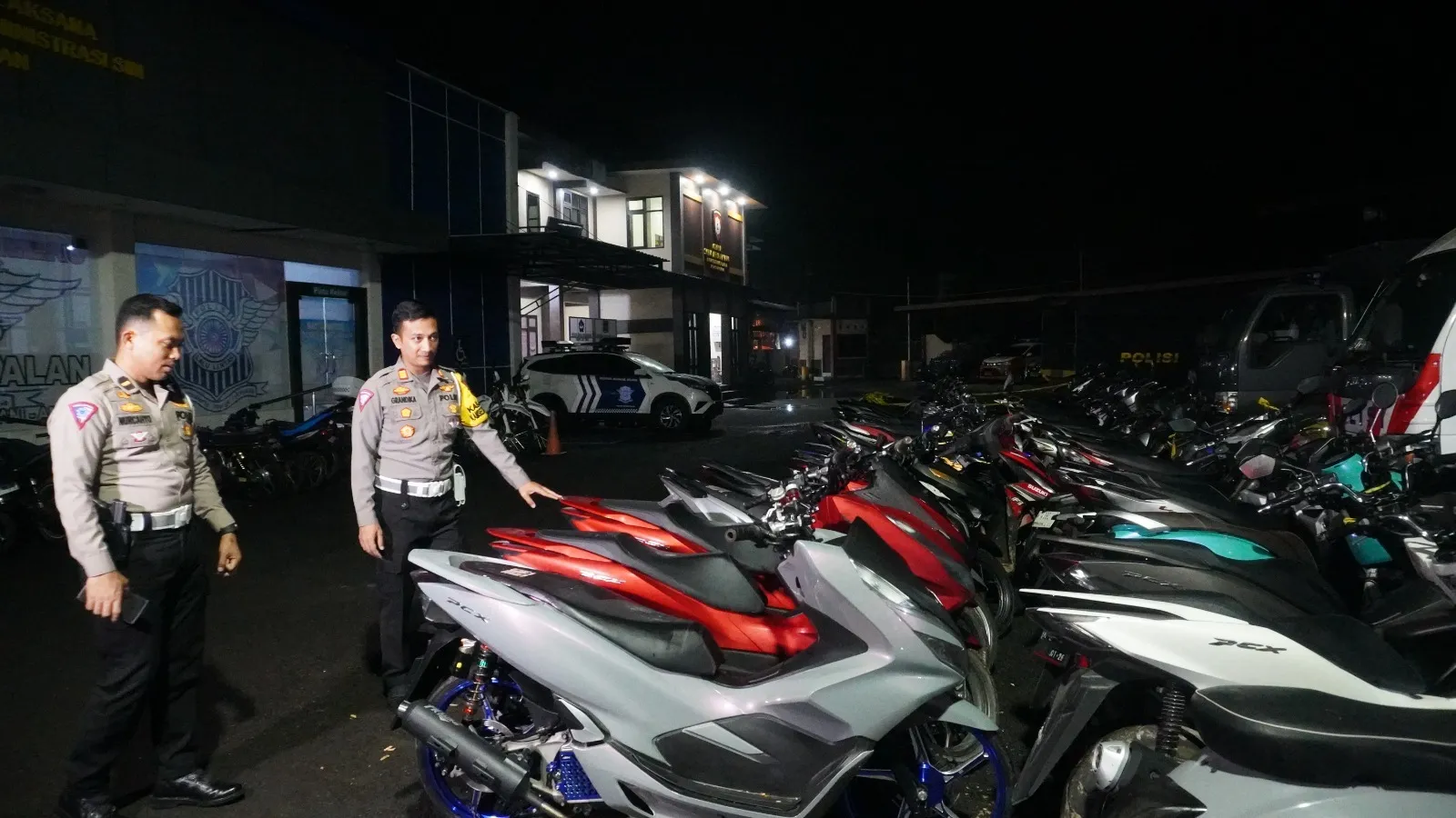 Gerebek Balap Liar Lintas Kabupaten di Lomaer Blega, Polres Bangkalan Amankan 52 Motor