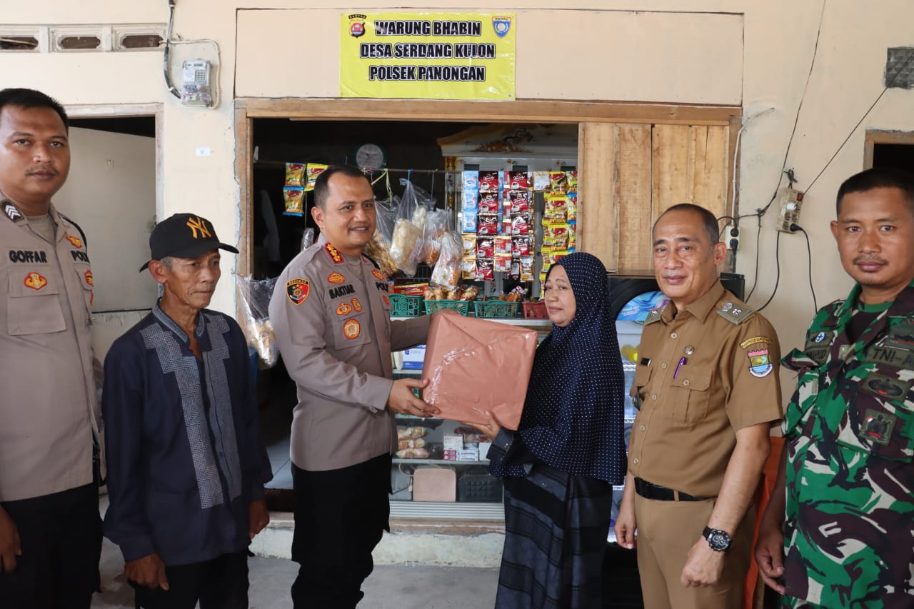 Kapolresta Tangerang Kunjungi 'Warung Bhabin' Dikecamatan Panongan