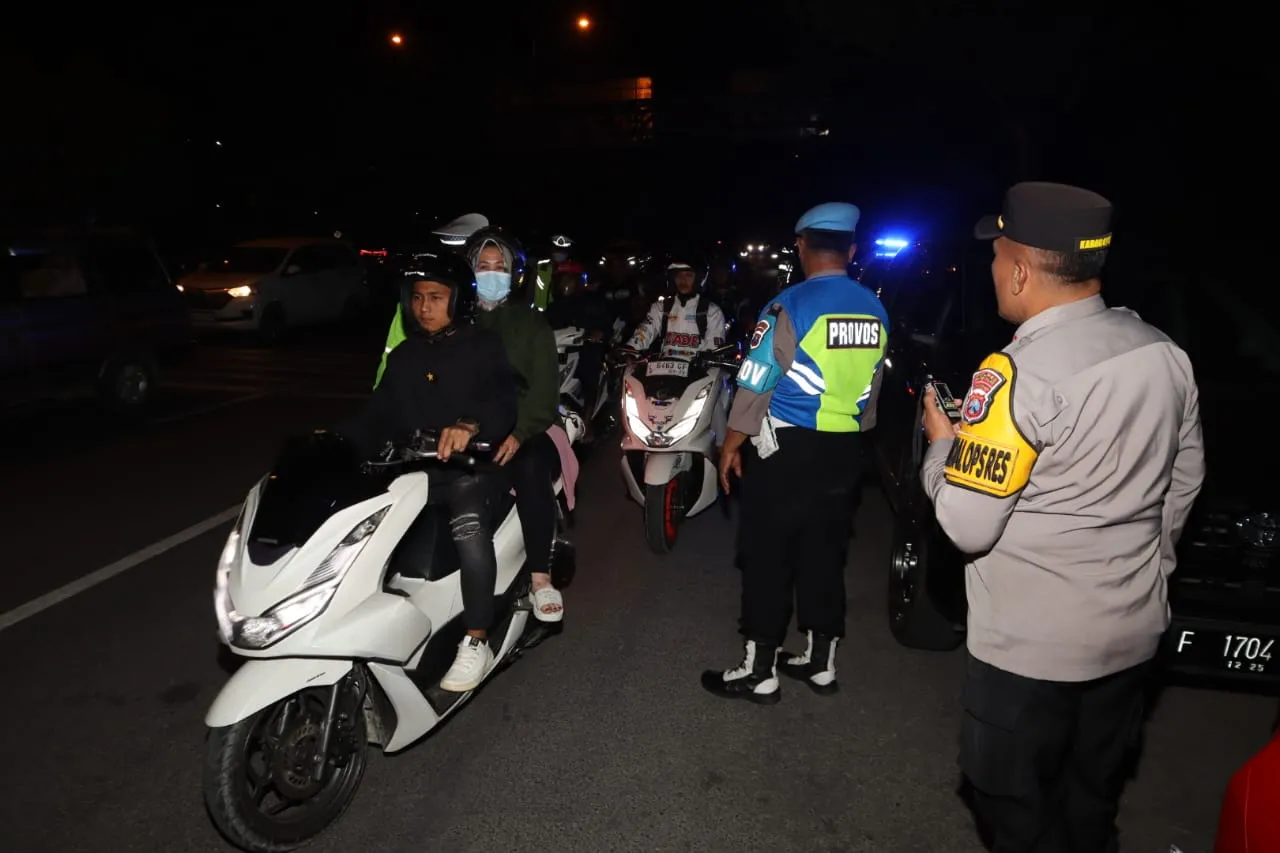 HUT Persebaya ke 97, Polres Bangkalan Gelar Penyekatan Suporter Bonek Madura ke Surabaya