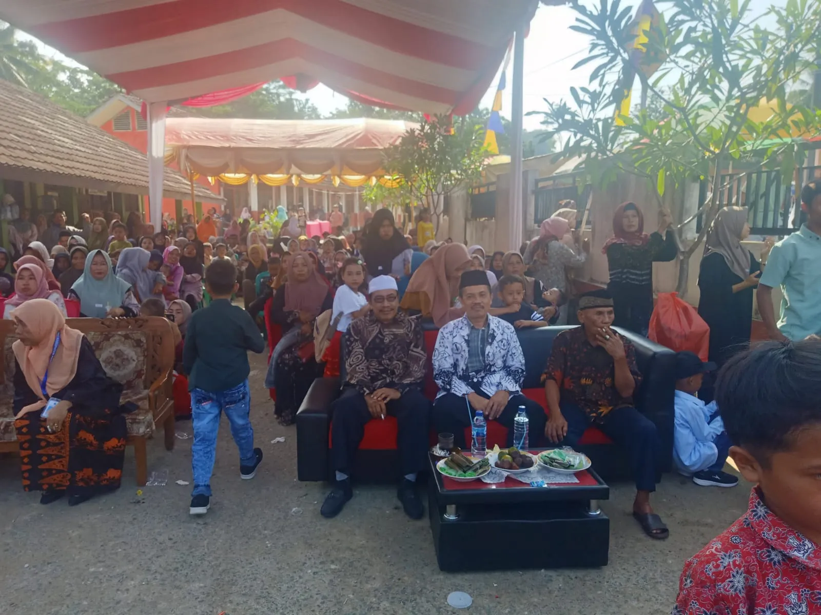 Acara Pelepasan Siswa/Siswi Kelas VI dan Kenaikan Kelas I-V Tahun Ajaran 2023 -2024 SDN cibaliung 4 ,Berlangsung Meriah dan Penuh Rasa Haru