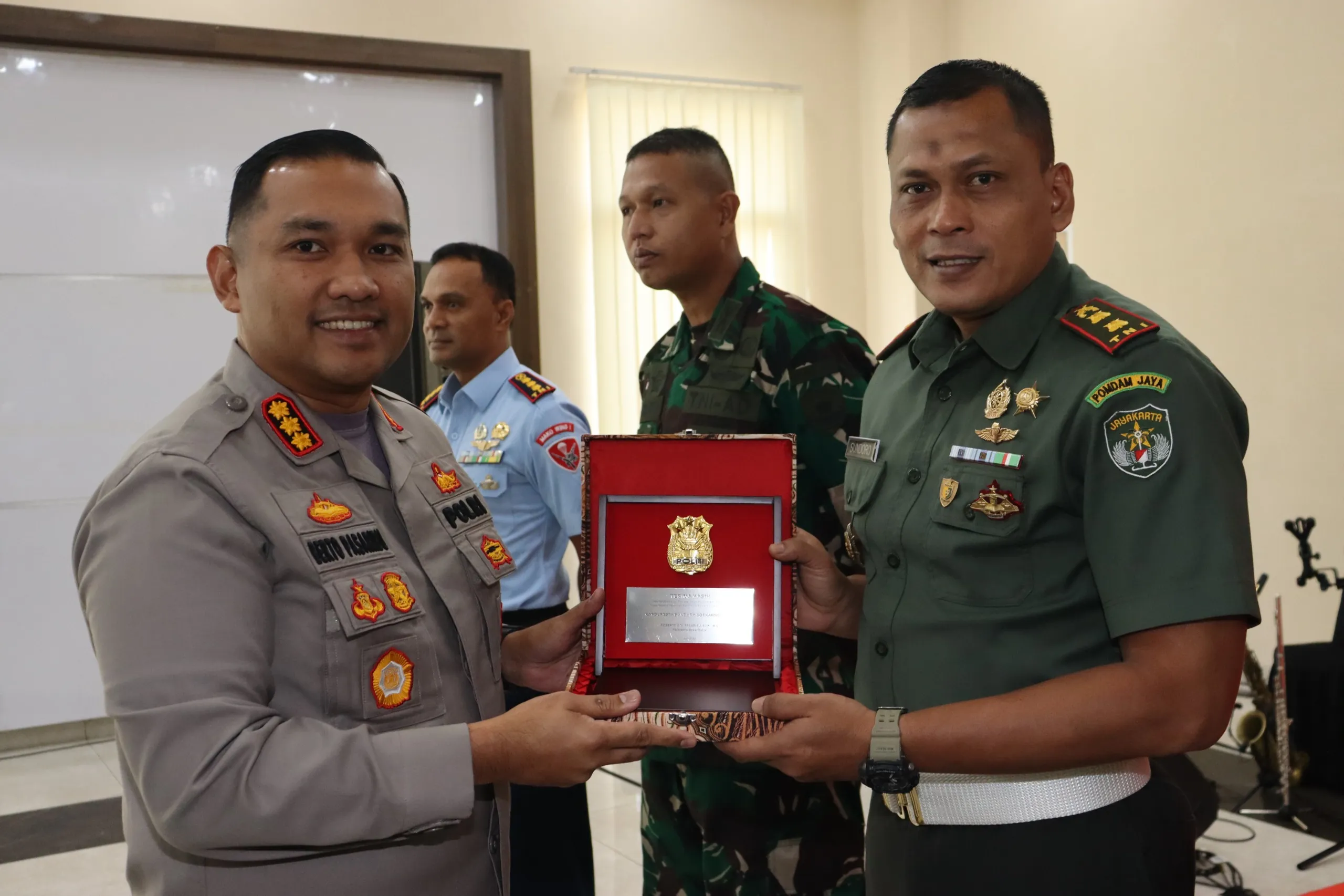 Sambut Hut Bhayangkara ke-78, Jumat Curhat Polresta Bersama TNI dan Angkasa Pura di Bandara Soetta