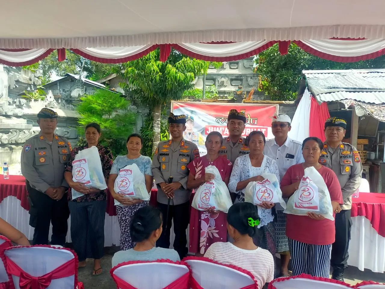 Kasat Binmas Dampingi Kapolres Karangasem Giat Jumat Curhat di Desa Datah Abang