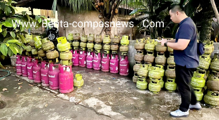 Ditreskrimsus Polda Bali Amankan Pengoplos Gas Bersubsidi Di Abiansemal Badung