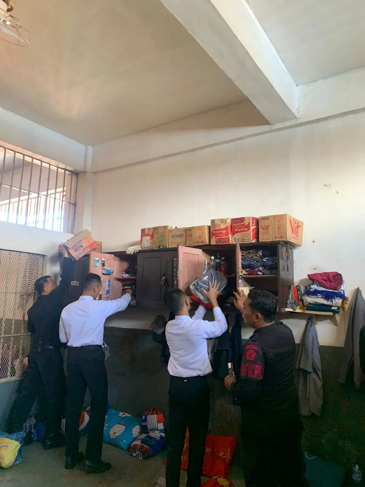Lapas Narkotika Kelas IIA Pamekasan Kembali Lakukan Penggeledahan Blok Hunian Sebagai Langkah Deteksi Dini Gangguan Kamtib