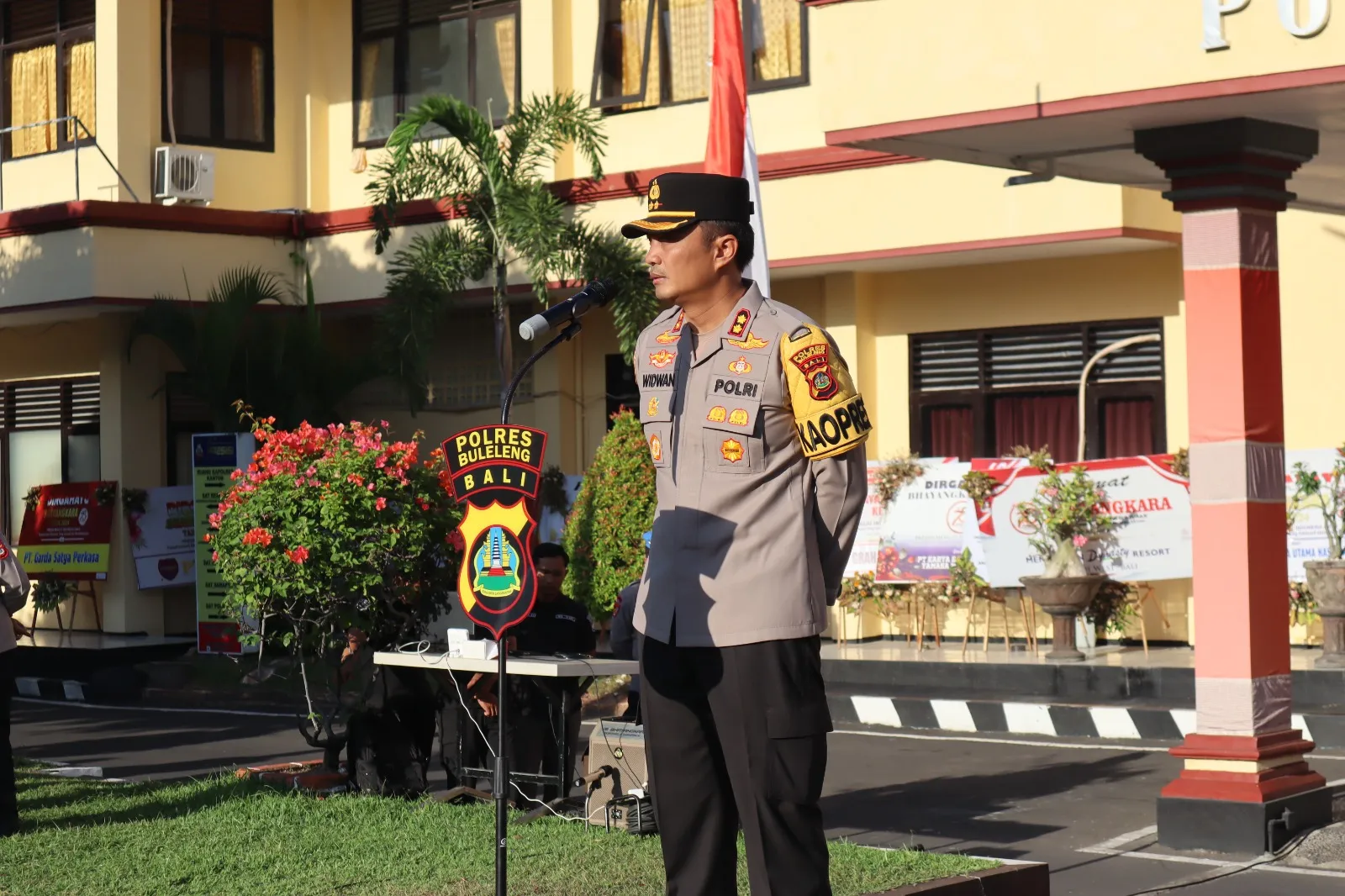 Kapolres Buleleng Pimpin Apel Jam Pimpinan