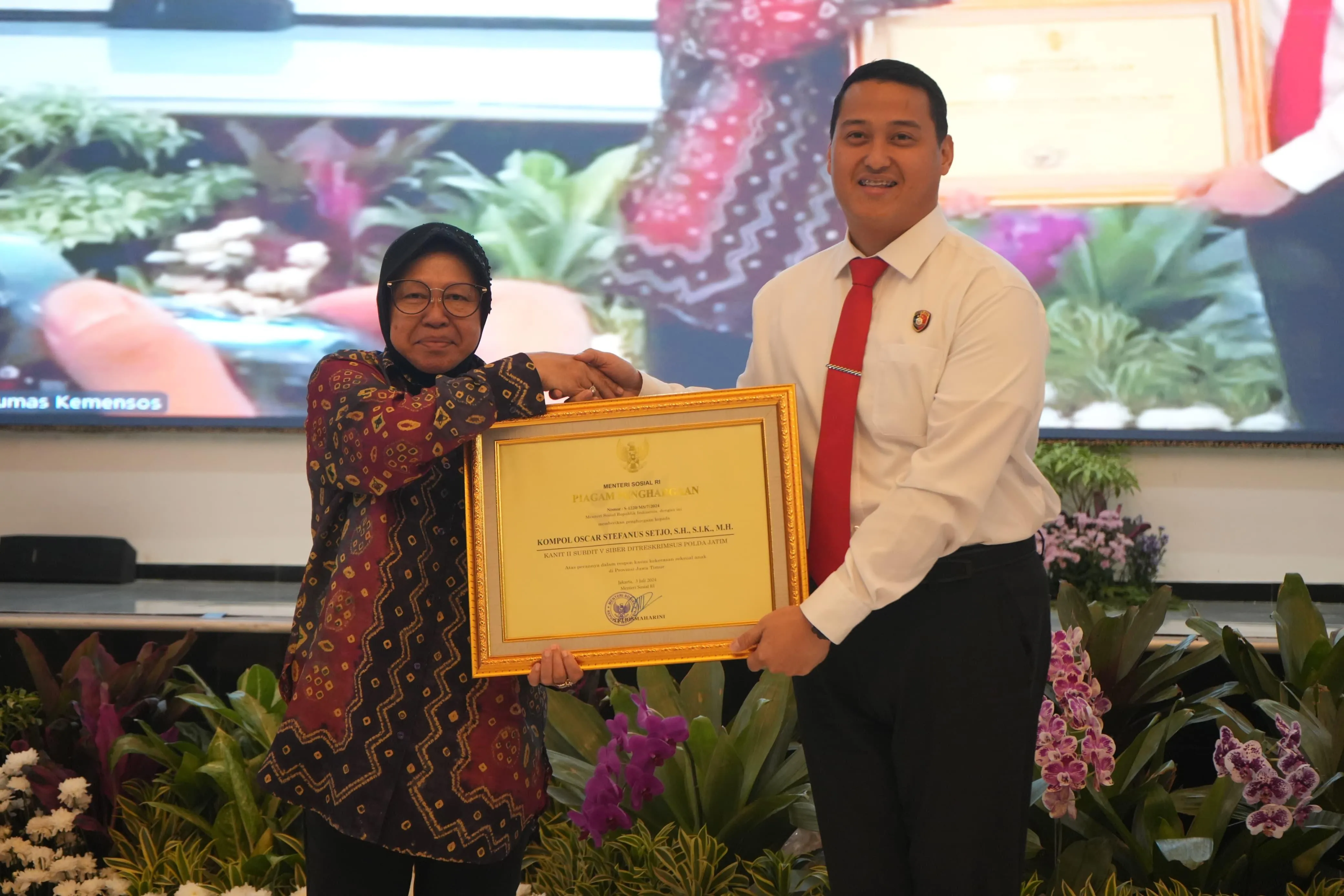 Respon Cepat Tangani Kasus Kekerasan Kaum Rentan Ditreskrimsus Polda Jatim Terima Penghargaan Kemensos RI