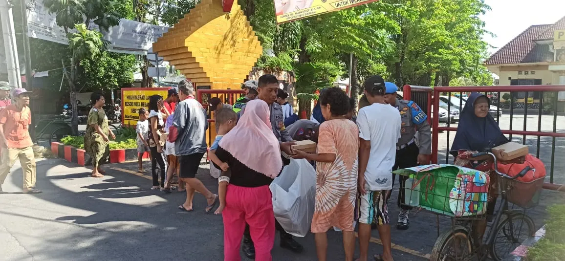 Warga Surabaya Kembali Dibuat Senang Oleh Polsek Simokerto